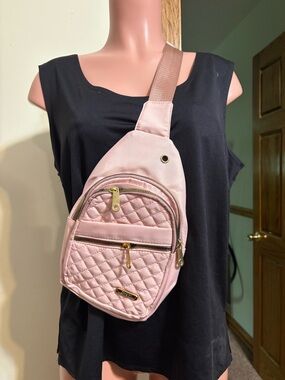 Jingpin Quilted Pink Crossbody Sling Bag Casual women’s adjustable strap NWT